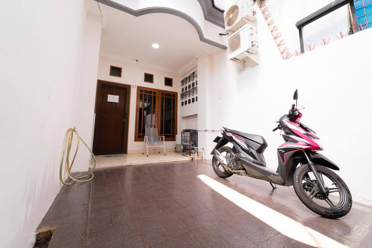 คูลคอสต์ ชาเรียะฮ์ แอท เกบน กาจัง 3 สตรีท Hotel จาการ์ตา ภายนอก รูปภาพ